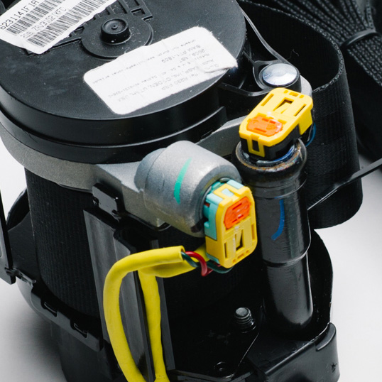 How To Unlock Seat Belt After Accident / Here is how to fix the locked